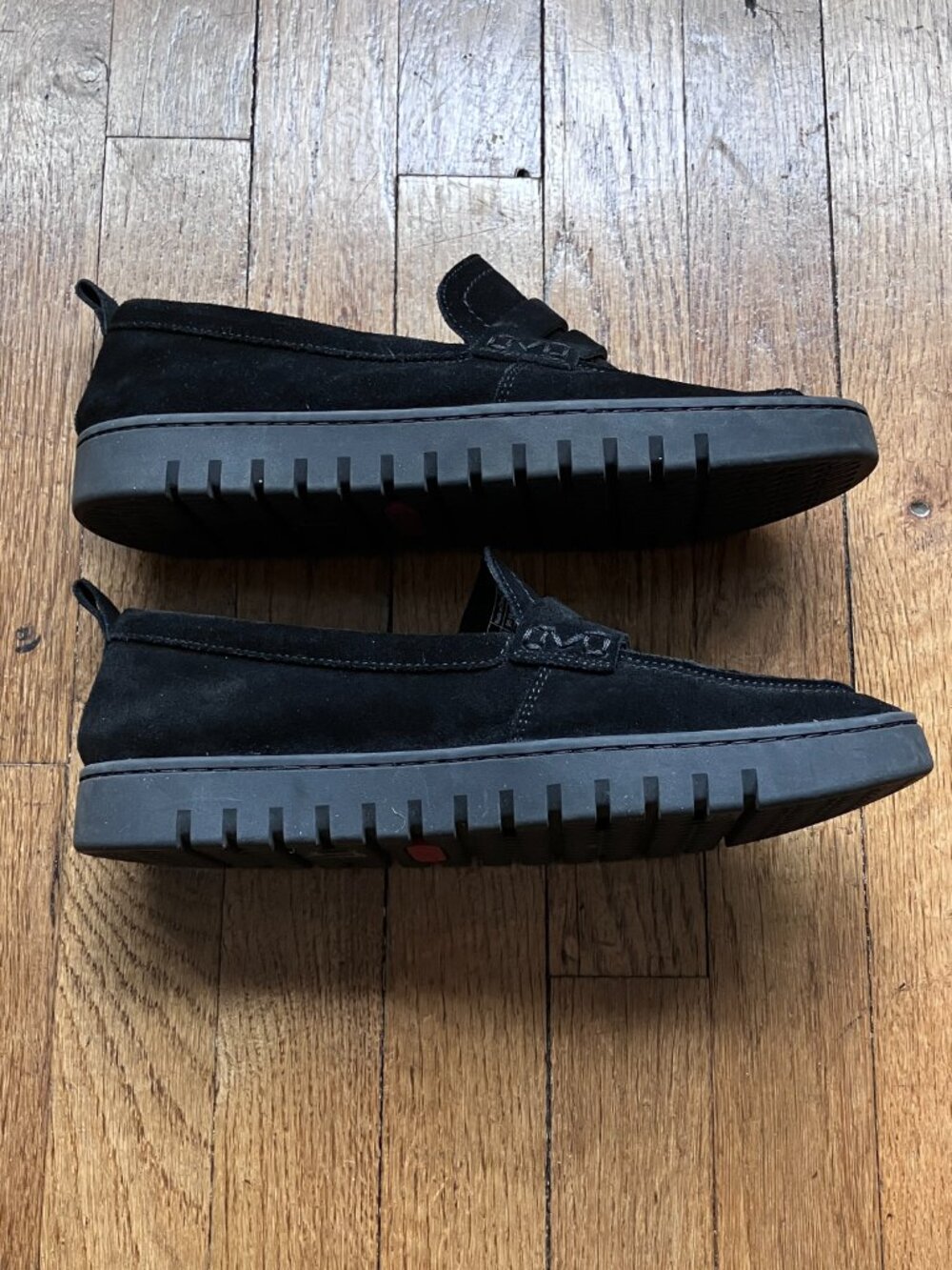 Vionic Uptown Black Suede Loafers Size 9 Wide - Picture 3 of 5